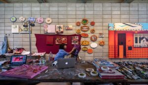 Vivir y crear 12 casas con estudios de arte en Latinoamérica