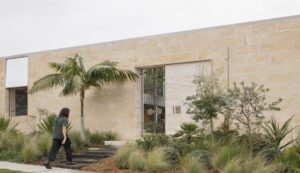 Casa New Castle Anthony St John Parsons
