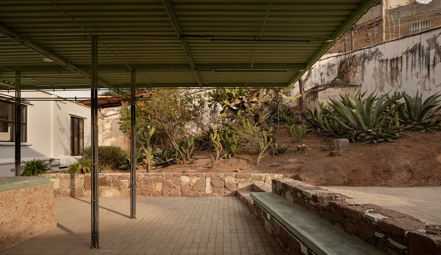Conexión entre el patrimonio y deporte. Falguera Padel Club por 3ME Arquitectura