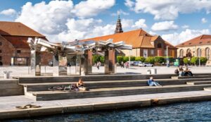 A un mes de la inauguración explorando el programa, los pabellones y las exposiciones de la Bienal de Arquitectura de Copenhague