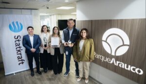 Parque Arauco es reconocido por Statkraft por su compromiso con energíarenovable mediante certificados I-REC