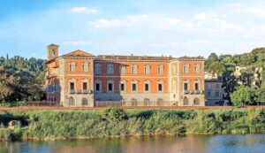 Convierten un palacio de Florencia en viviendas de ultralujo con frescos, chimeneas y spa para los compradores (entre los que está la nieta de Picasso)