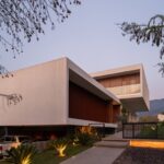 Arquitectura en pendiente: una vivienda que dialoga con el cerro tucumano