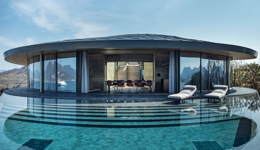 Arquitectura que emerge del paisaje en Japón