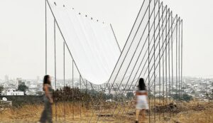 Colaboración entre la carrera de Arquitectura (UCSG) y Elestres Studio (Perú), logra tercer lugar en obra del año 2026 de Archdaily