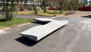 Barcelona explora nuevas formas de convivencia entre arquitectura, espacio público y skateboarding