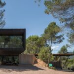 La Casa Embarcadero: Donde la Arquitectura se Fusiona con el Paisaje