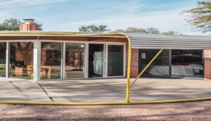 La primera casa sostenible de la historia se construyó en los años 50 y hoy en día sigue siendo un ejemplo de arquitectura eficiente