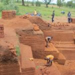 El tiempo como material de construcción en la arquitectura de Francis Kéré