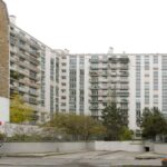 Entre bloques y jardines. Residencia de estudiantes Lourmel por MARS Architectes