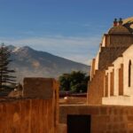 Guía ofrece detalles de la arquitectura del centro de Arequipa