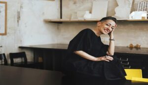 Lina Ghotmeh, arquitectaVivir en un edificio compuesto únicamente por viviendas no va con nuestro tiempo
