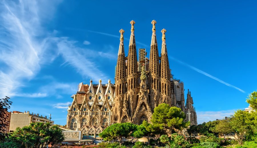 Se espera la finalización de la emblemática Sagrada Familia de Barcelona tras 144 años en construcción